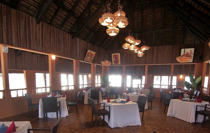 Restaurant &#038; Bar Awaves